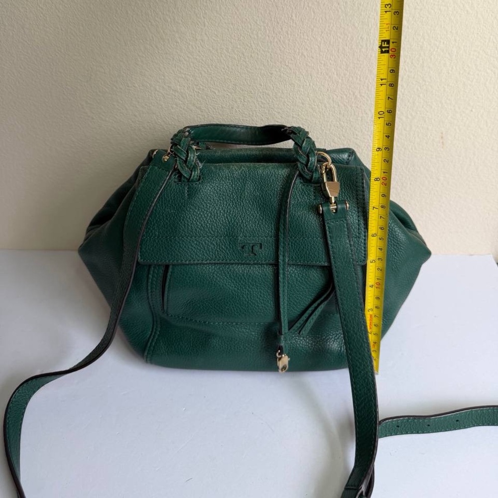 Tory Burch Half Moon Satchel in Green Pebbled Leather - Picture 3 of 13